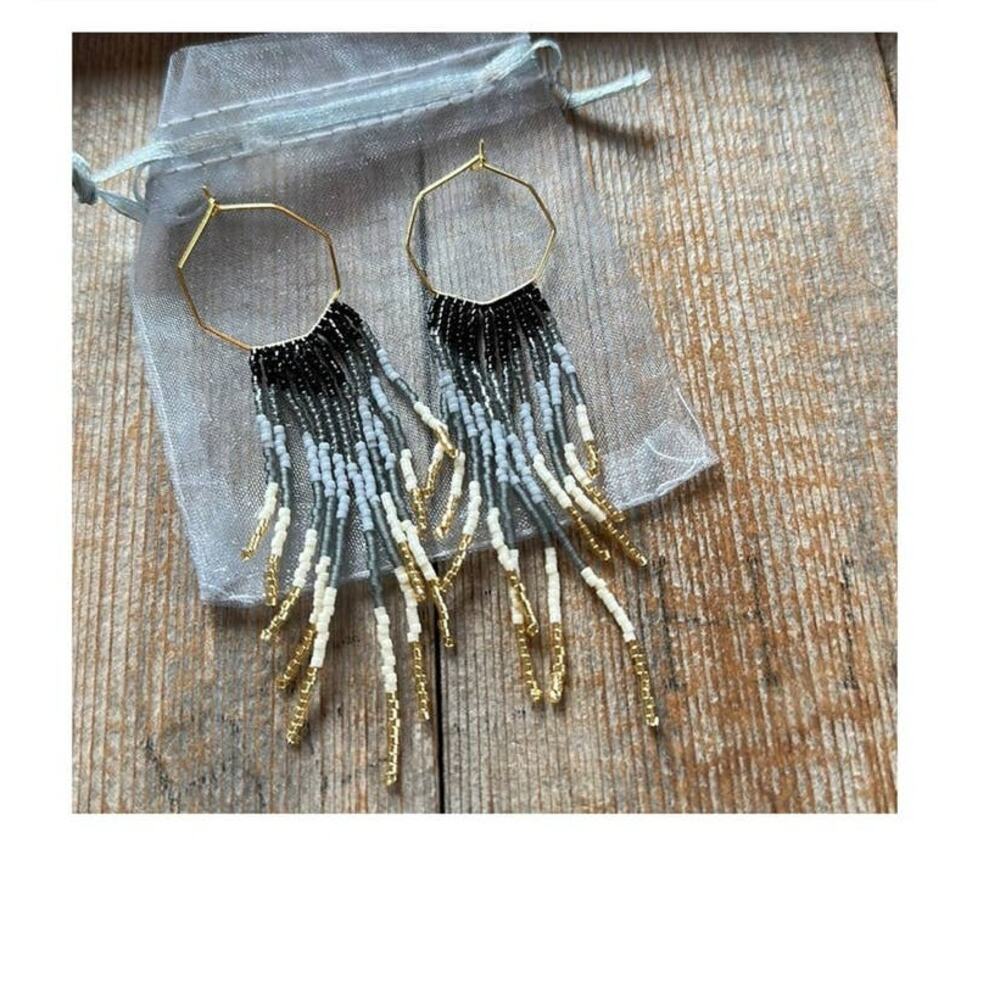 Hand crafted seed bead fringe earnings black, gray, gold Bohemian style - Picture 2 of 4